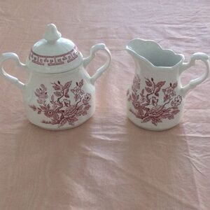 J & G Meakin India Vintage Creamer & Covered Sugar Bowl Classic pink & White